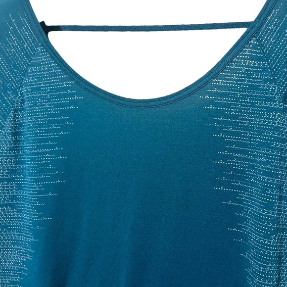 UNDER AMOUR Heat Gear Loose Coop Lache Suelto - Picture 7 of 10